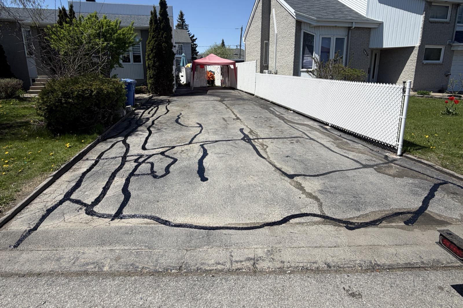 Colmatage de fissures et scellant — protection complète — Avant
